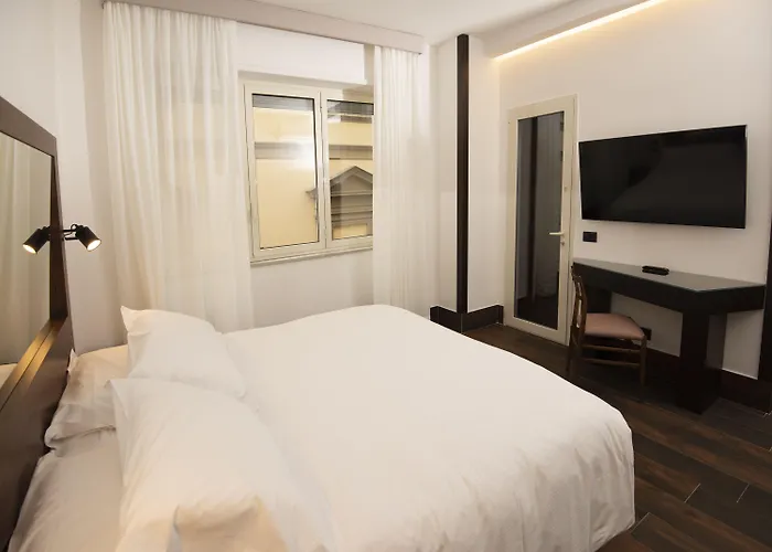 Domus Altana 4* Неаполь
